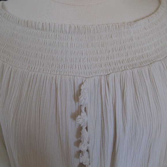 XHILARATION Off Shoulder Cream Dress NWT - Picture 12 of 14